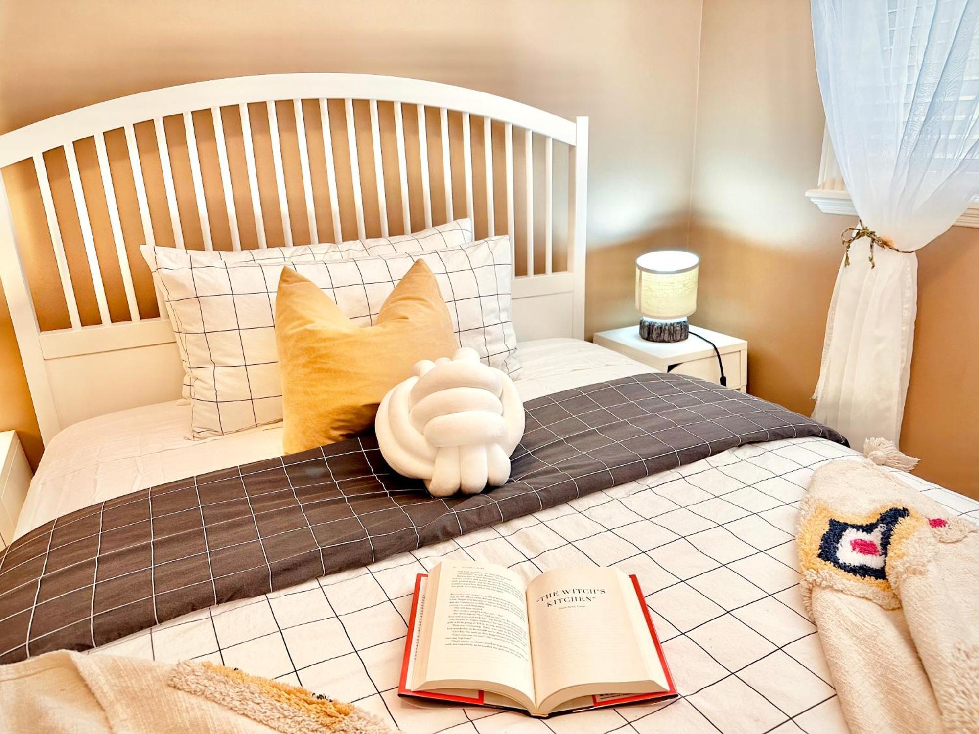Scorpio House Langley- Room 3 Esterno foto